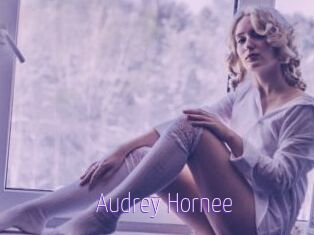 Audrey_Hornee