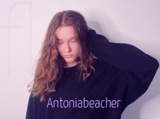 Antoniabeacher