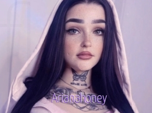 Arianahoney