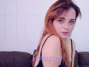 Emma_play