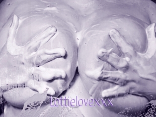 Lottielovexxx