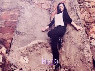 Mia19