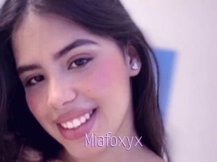 Miafoxyx